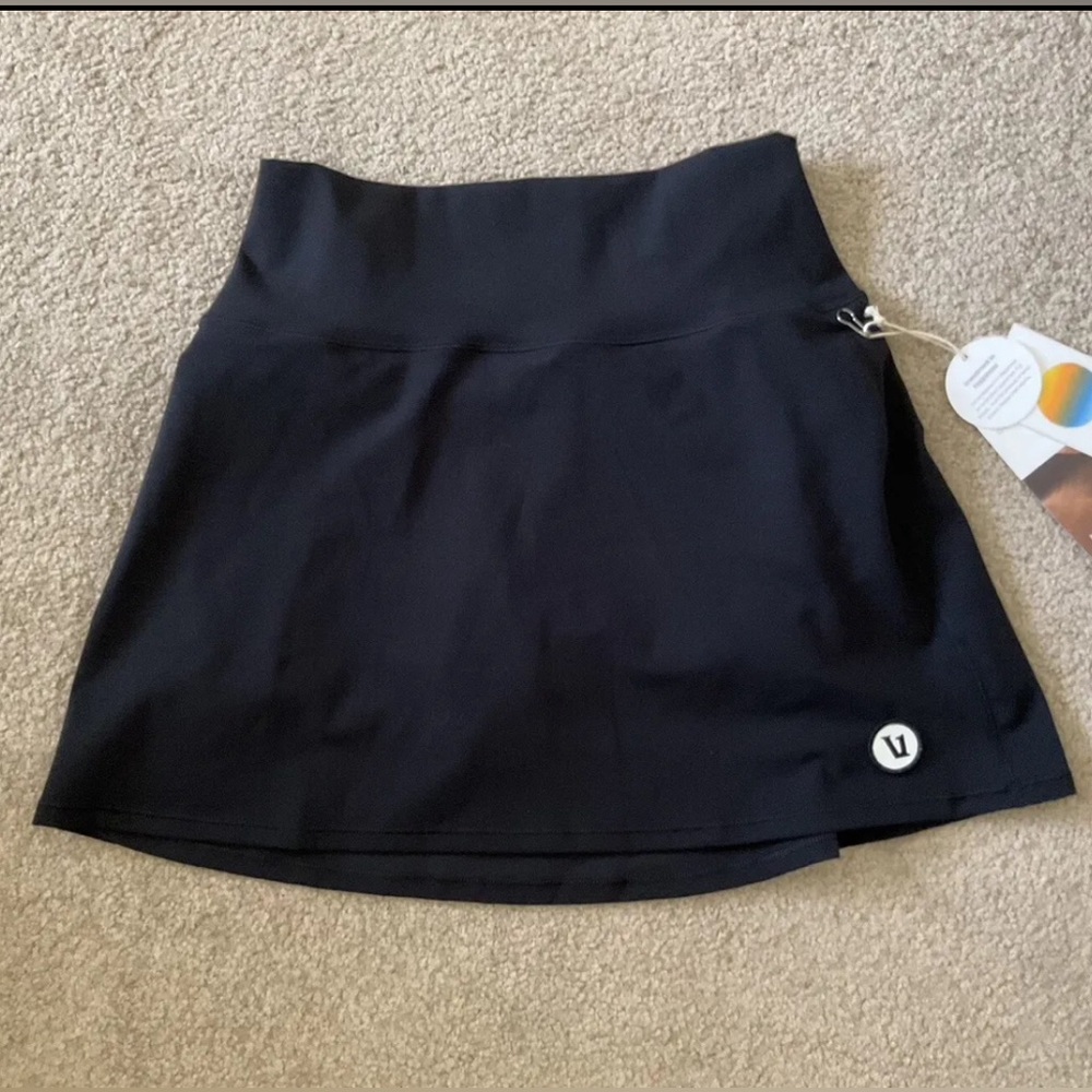 NWT Vuori Volley Skirt Skort Long * Black * Small